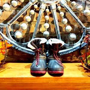 Cat & Jack Thermolite Boys Winter Boots Size 5/6